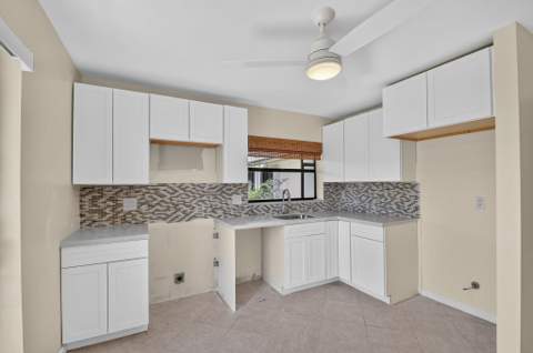 6102 Woodlake Boulevard, Greenacres FL - photo 11 of 33