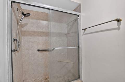 6102 Woodlake Boulevard, Greenacres FL - photo 17 of 33