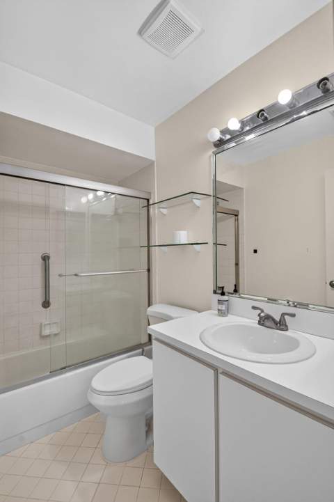 6102 Woodlake Boulevard, Greenacres FL - photo 22 of 33