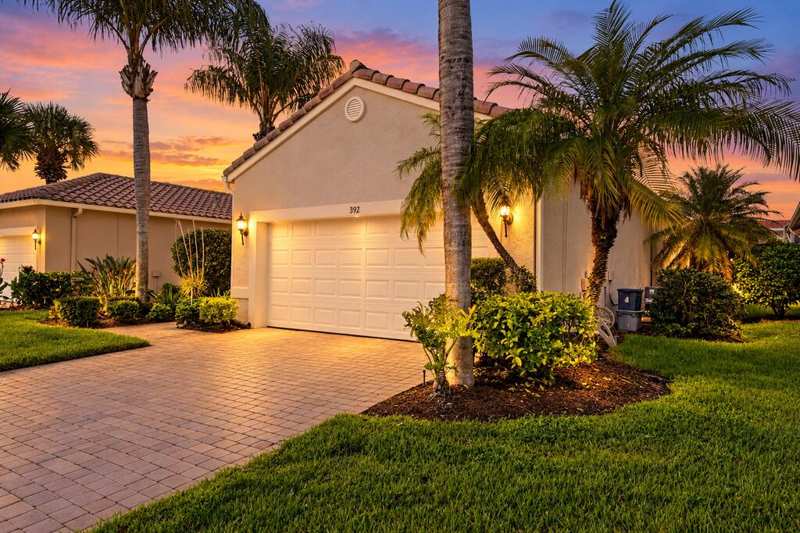 2 bedroom Single Family Residence at 392 NW Breezy Point Loop, Cascades At St Lucie West Phase 6, Port St. Lucie — photo 1