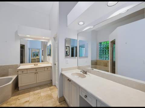 5574 Bermuda Dunes Circle, Lake Worth FL - photo 22 of 43