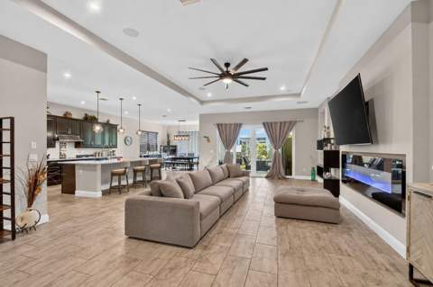 9228 Greenspire Lane, Lake Worth FL - photo 8 of 58