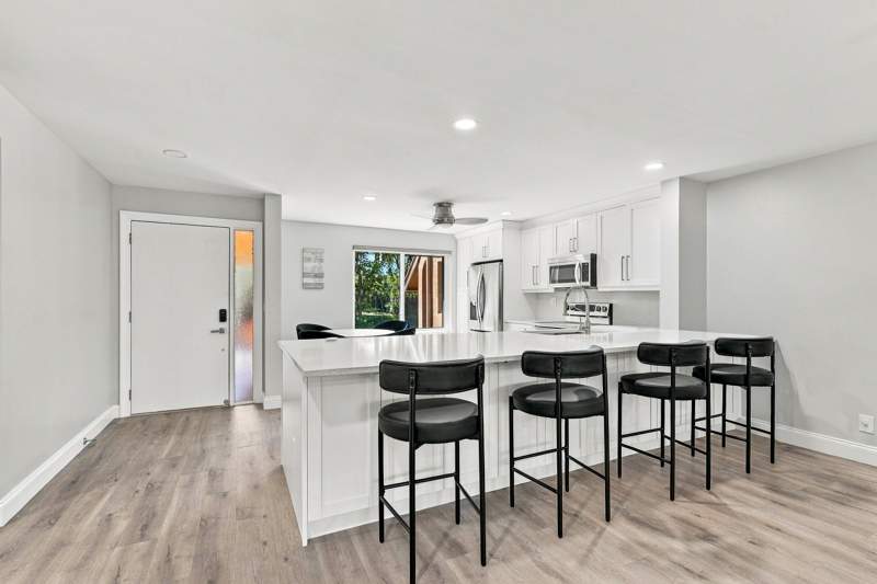 2 bedroom Condominium at 11172 Green Lake Drive #203, Green Lakes Condo 1 Thru 21 Or3248P1, Boynton Beach — photo 4