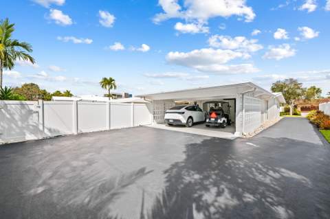2208 Anchor Drive, Fort Lauderdale FL - photo 9 of 42