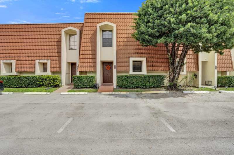 2 bedroom Townhouse at 178 NW 115th Terrace #178, Chateaulaine, Plantation — photo 1