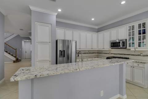 221 Isle Verde Way, Palm Beach Gardens FL - photo 10 of 44