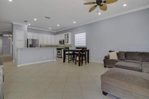 221 Isle Verde Way, Palm Beach Gardens FL - photo 14 of 44