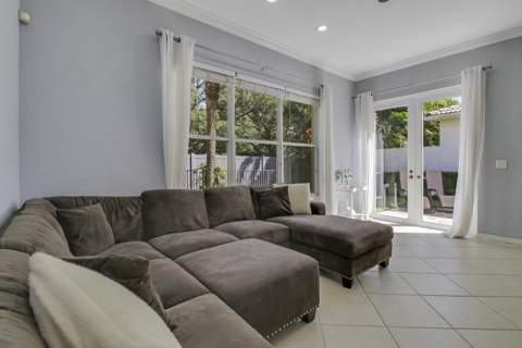 221 Isle Verde Way, Palm Beach Gardens FL - photo 19 of 44