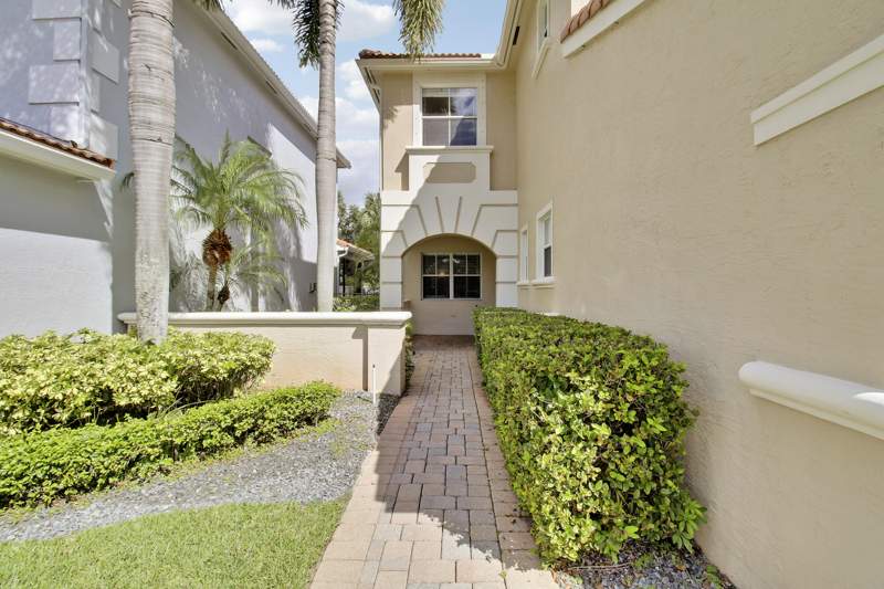 4 bedroom Single Family Residence at 221 Isle Verde Way, Mirabella At Mirasol, Palm Beach Gardens — photo 2