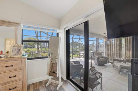 501 Lakeside Circle, Sunrise FL - photo 17 of 36