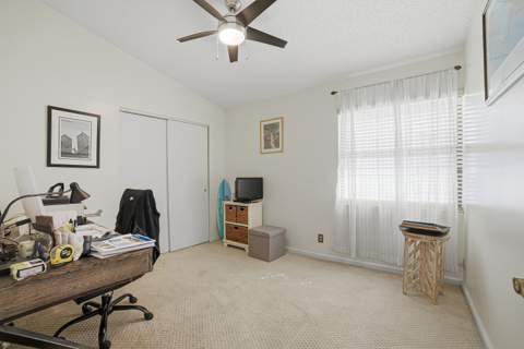 501 Lakeside Circle, Sunrise FL - photo 18 of 36