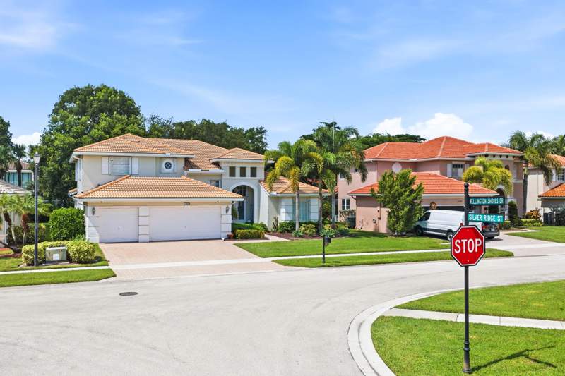 5 bedroom Single Family Residence at 4305 Wellington Shores Drive, Orange Grove Est, Wellington — photo 2
