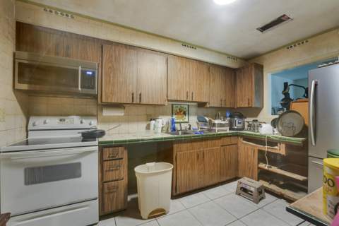 1008 Francis Street, West Palm Beach FL - photo 12 of 48