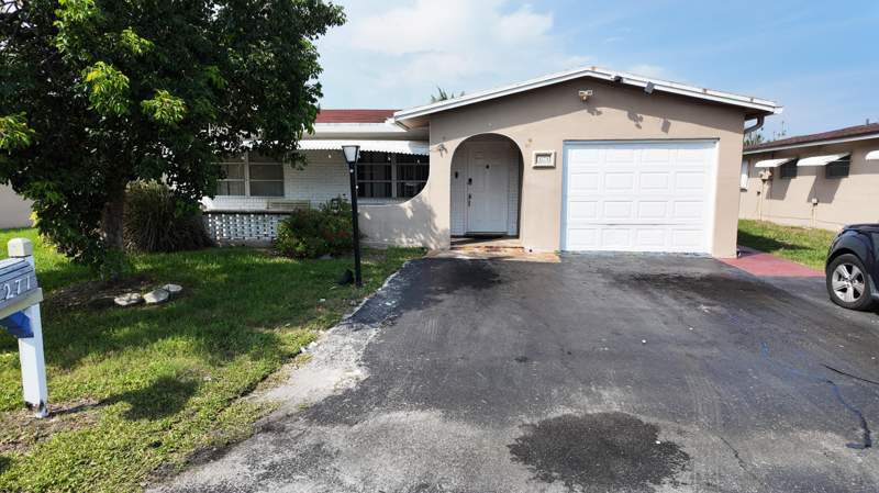 3 bedroom Single Family Residence at 1271 NW 45th Court, Crystal Lake 4th Sec, Deerfield Beach — photo 4