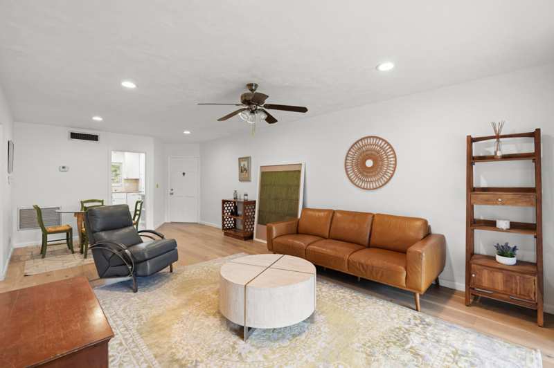 2 bedroom Condominium at 8 Garden Street #206r, Tequesta Garden Condo 7, Tequesta — photo 1