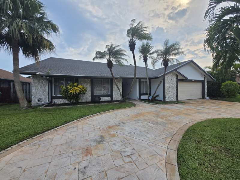 4 bedroom Single Family Residence at 7358 NW 49th Street, Boulevard Woods North, Lauderhill — photo 1