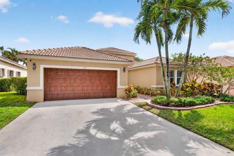1242 Meadows Boulevard, Weston FL - photo 18 of 100