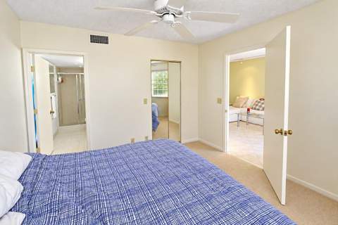 2230 N Cypress Bend Drive #410, Pompano Beach FL - photo 11 of 26