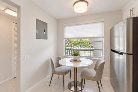 1204 Bahama Bend #B2, Coconut Creek FL - photo 6 of 48