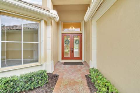 7603 Greenbrier Circle, Port St. Lucie FL - photo 6 of 80
