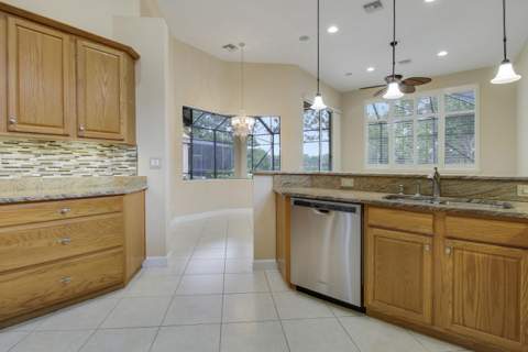 7603 Greenbrier Circle, Port St. Lucie FL - photo 17 of 80
