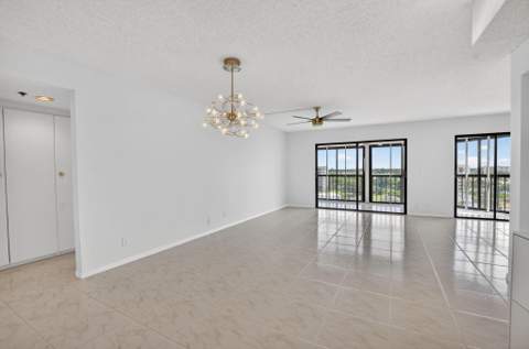 7370 S Oriole Boulevard #802, Delray Beach FL - photo 15 of 37