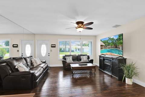 1017 SE 7th Street, Deerfield Beach FL - photo 6 of 50