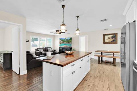 1017 SE 7th Street, Deerfield Beach FL - photo 14 of 50