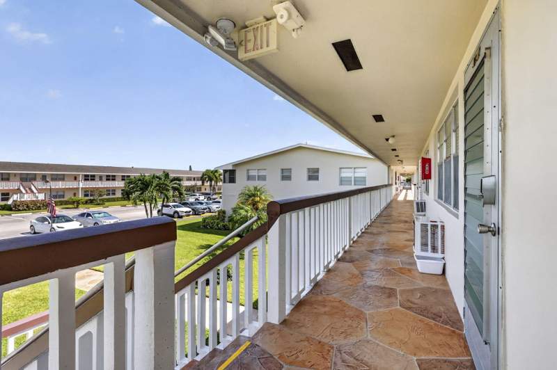 1 bedroom Condominium at 135 Somerset G, Somerset Condos, West Palm Beach — photo 4