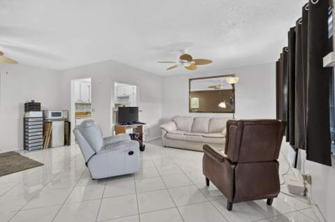 135 Somerset G, West Palm Beach FL - photo 11 of 50