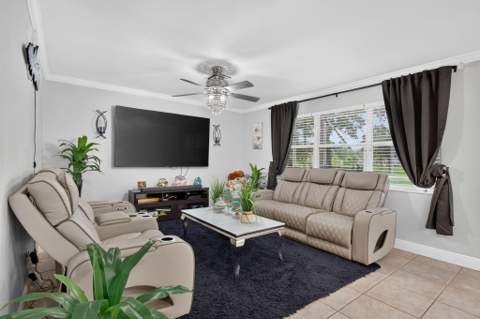 4258 NW 1st Drive, Deerfield Beach FL - photo 12 of 52