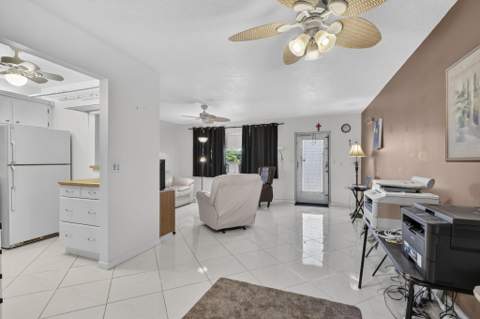 135 Somerset G, West Palm Beach FL - photo 15 of 50