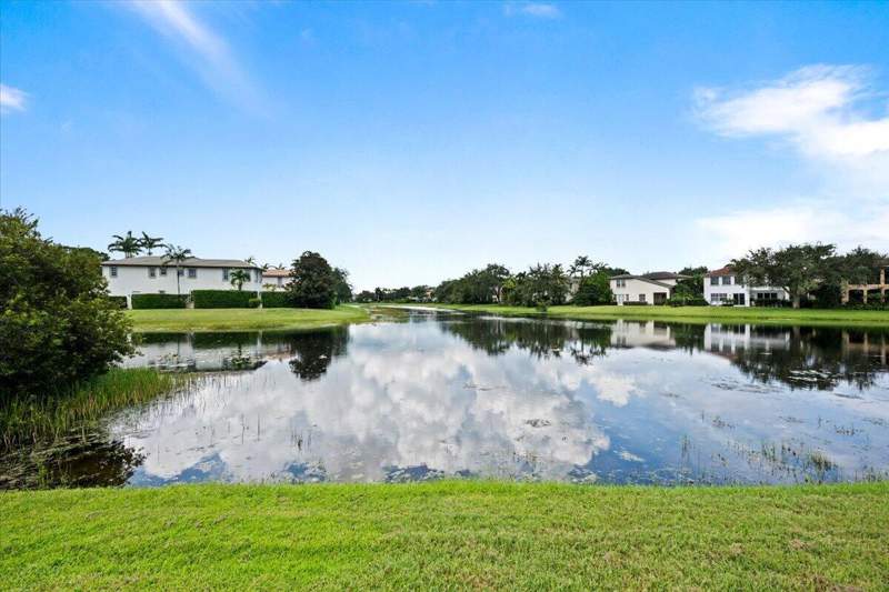 3 bedroom Single Family Residence at 651 Castle Drive, Evergrene, Palm Beach Gardens — photo 3