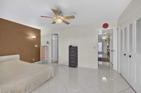 135 Somerset G, West Palm Beach FL - photo 22 of 50