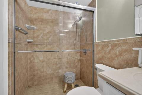135 Somerset G, West Palm Beach FL - photo 24 of 50