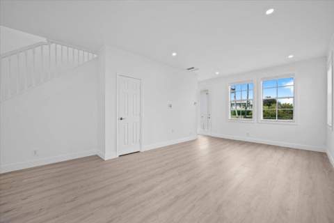 651 Castle Drive, Palm Beach Gardens FL - photo 8 of 74