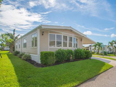 93 N Warner Drive, Jensen Beach FL - photo 18 of 36
