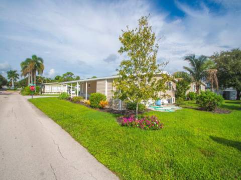 93 N Warner Drive, Jensen Beach FL - photo 24 of 36