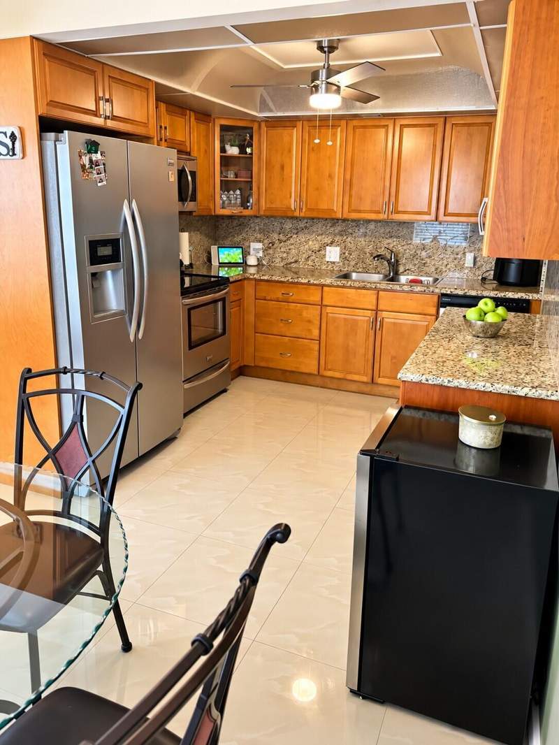 2 bedroom Condominium at 3004 Lincoln A #3004, Lincoln At Century Village Condo, Boca Raton — photo 2