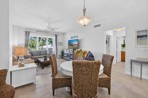 822 Bay Colony Drive, Juno Beach FL - photo 7 of 42