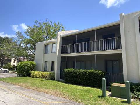 150 Pineview Road #H8, home for sale in Jupiter 33469