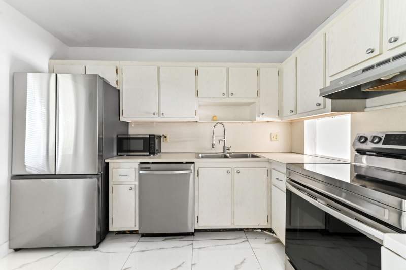 2 bedroom Condominium at 4793 Esedra Court #307, Fountains Of Palm Beach, Lake Worth — photo 4