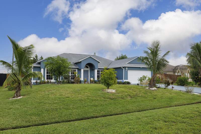 4 bedroom Single Family Residence at 4239 SW Callicoe Street, Port St Lucie Section 34, Port St. Lucie — photo 3