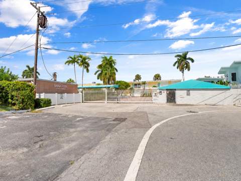 3037 Harbor Drive #18, Fort Lauderdale FL - photo 22 of 27