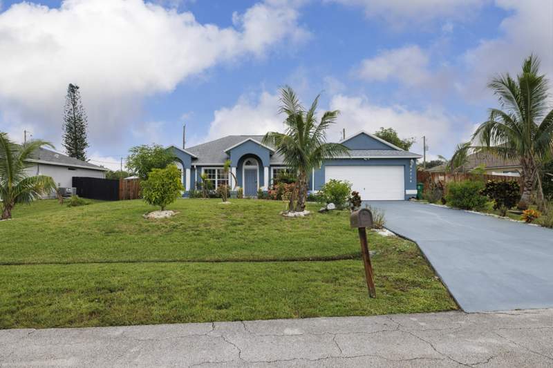 4 bedroom Single Family Residence at 4239 SW Callicoe Street, Port St Lucie Section 34, Port St. Lucie — photo 4
