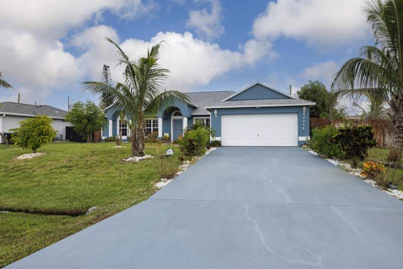 4 bedroom Single Family Residence at 4239 SW Callicoe Street, Port St Lucie Section 34, Port St. Lucie — photo 5