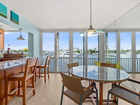 3037 Harbor Drive #18, Fort Lauderdale FL - photo 8 of 27