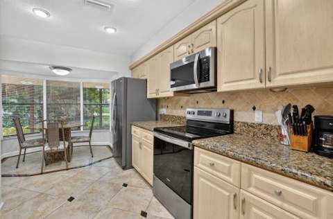 22233 Larkspur Trail, Boca Raton FL - photo 12 of 42