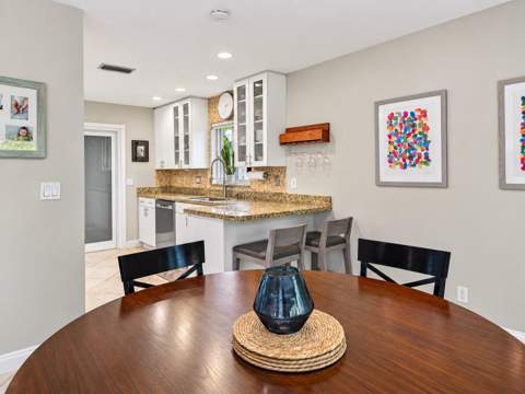 3652 NE 18th Avenue, Oakland Park FL - photo 8 of 33