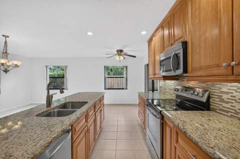 9881 SE Little Club Way, Jupiter FL - photo 16 of 72